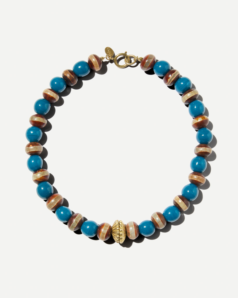 Collar Adorno