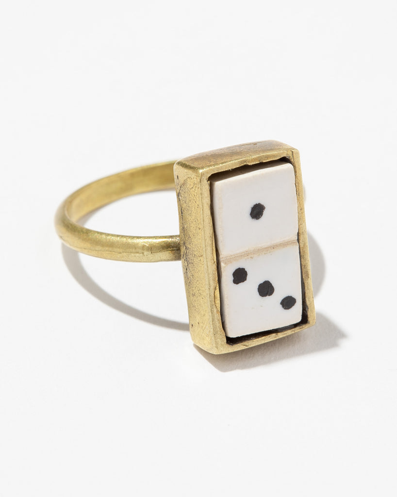 Anillo Dominó