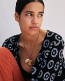 Collar Auka